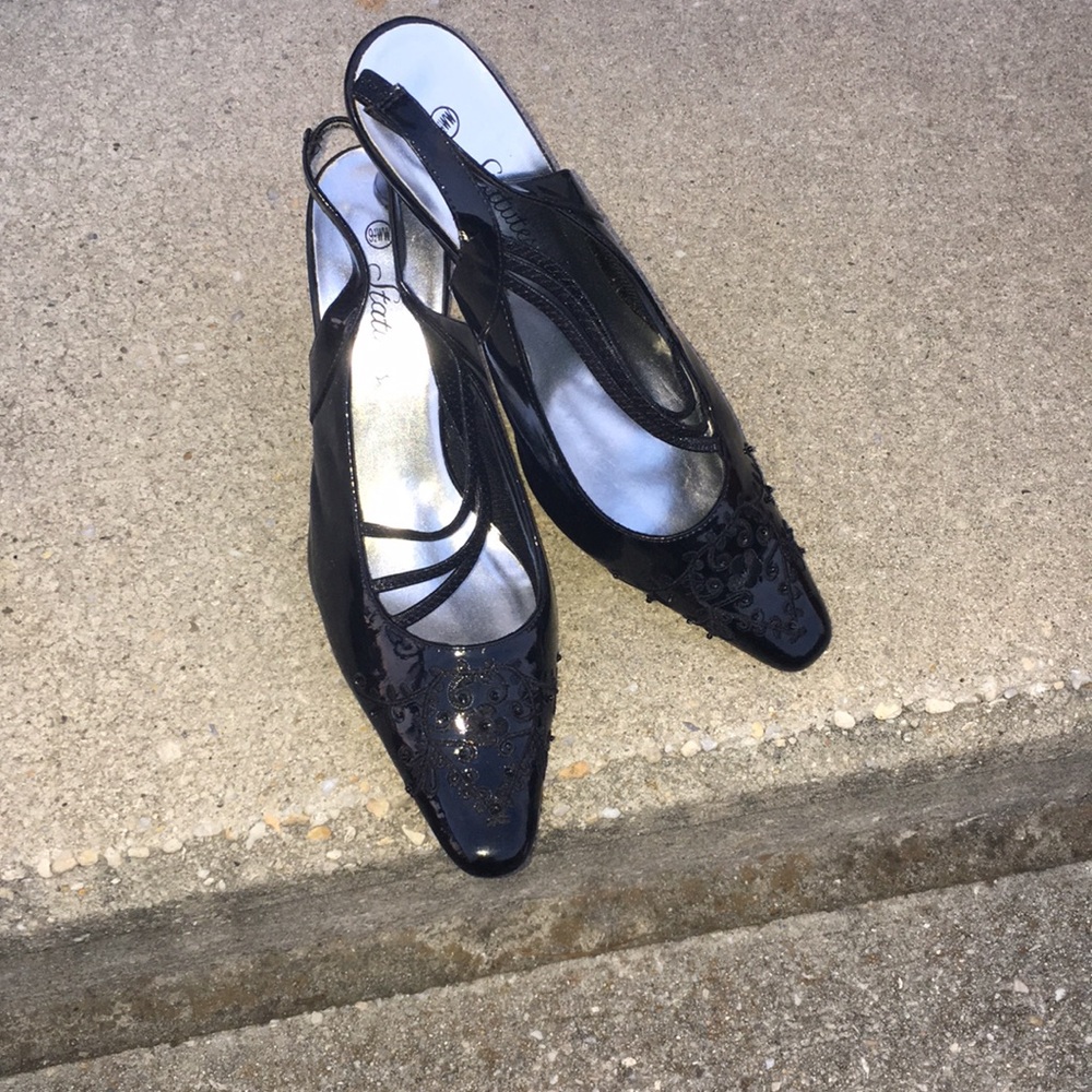 Shoes - Picture 6 of 8
